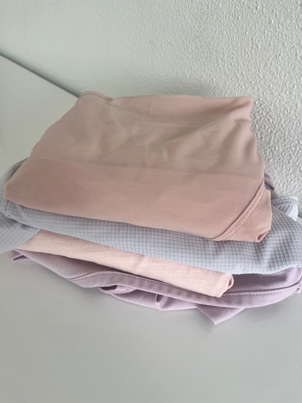 Activewear Bundle, Pretty in pink Women’s tops in small/size 6